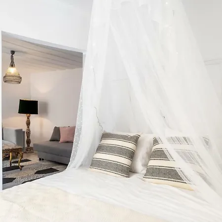 Alfama Street View リスボン