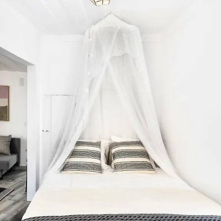 Alfama Street View リスボン