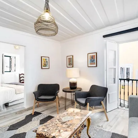 Alfama Street View アパート リスボン