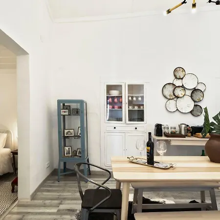 Апартаменты Alfama Street View