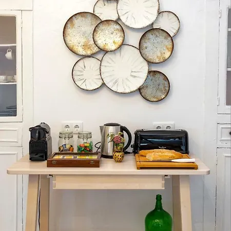 Апартаменты Alfama Street View